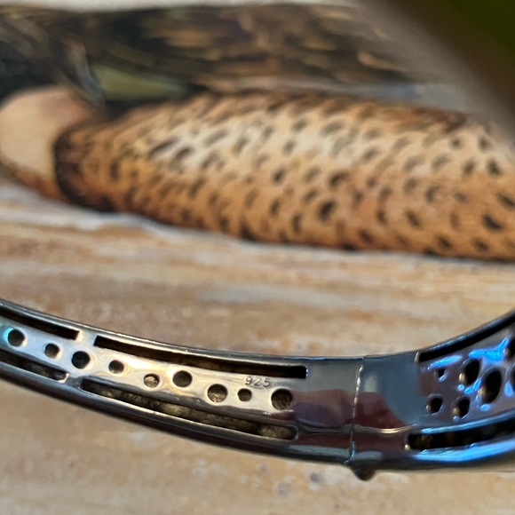 Belle Etoile Perroquet Parrot Sterling Silver Enamel Hinged Bangle Bracelet - Picture 8 of 11